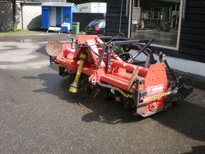 Loonbedrijf van de Meent grondwerk Hilversum unirotor