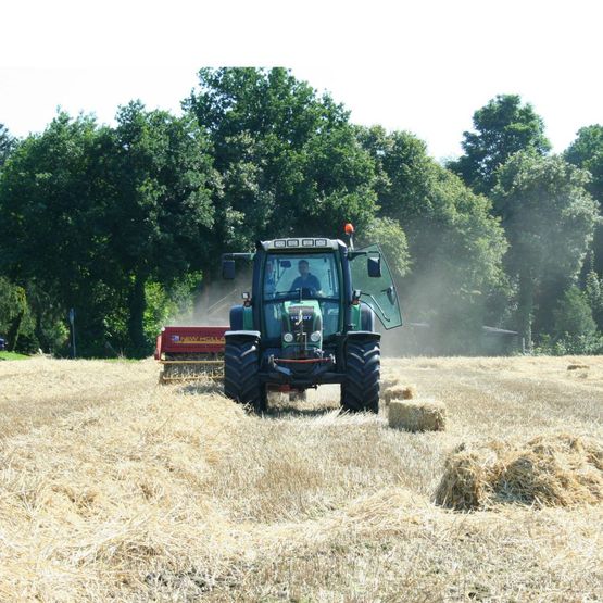 tractor Loonbedrijf van de Meent in Hilversum